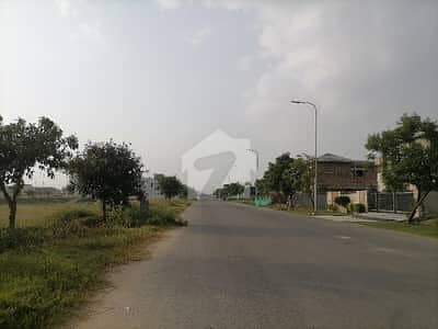 ڈی ایچ اے فیز 6 - بلاک ڈی فیز 6,ڈیفنس (ڈی ایچ اے),لاہور میں 10 مرلہ رہائشی پلاٹ 3.3 کروڑ میں برائے فروخت۔ ڈی ایچ اے فیز 6 - بلاک ڈی فیز 6,ڈیفنس (ڈی ایچ اے),لاہور میں 10 مرلہ رہائشی پلاٹ 3.3 کروڑ میں برائے فروخت۔