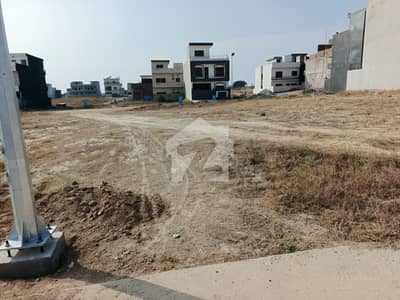 ممتاز سٹی اسلام آباد میں 5 مرلہ کمرشل پلاٹ 4.5 کروڑ میں برائے فروخت۔ ممتاز سٹی اسلام آباد میں 5 مرلہ کمرشل پلاٹ 4.5 کروڑ میں برائے فروخت۔