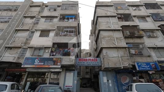 Corner Flat Of 1300 Square Feet Is Available For Sale In Gulshan-E-Iqbal - Block 5