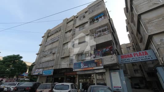 Corner Flat Of 1300 Square Feet Is Available For Sale In Gulshan-E-Iqbal - Block 5