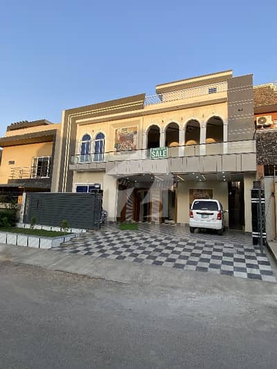 جناح گارڈنز ایف ای سی ایچ ایس,اسلام آباد میں 6 کمروں کا 12 مرلہ مکان 6.9 کروڑ میں برائے فروخت۔