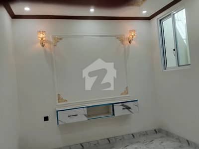 سٹی ہاؤسنگ سوسائٹی سیالکوٹ میں 2 کمروں کا 3 مرلہ فلیٹ 50.0 ہزار میں کرایہ پر دستیاب ہے۔