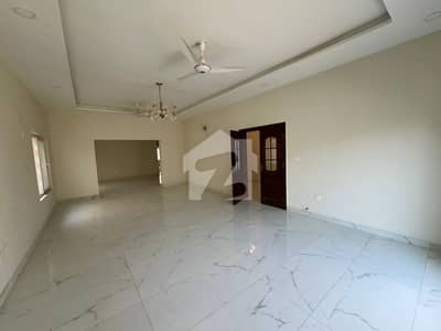Idyllic Lower Portion Available In Falcon Complex New Malir For Rent