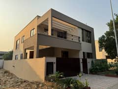 272 Sq Yd 5-Bed Luxury Villa for Rent Precinct-1 Overseas Block. Prime Location | Near Park, Mosque & Commercial | Just 1 Min from Main Entrance.