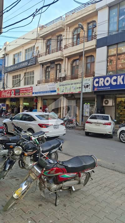 ڈی ایچ اے فیز 1 - بلاک ایچ فیز 1,ڈیفنس (ڈی ایچ اے),لاہور میں 4 مرلہ عمارت 8.75 کروڑ میں برائے فروخت۔ ڈی ایچ اے فیز 1 - بلاک ایچ فیز 1,ڈیفنس (ڈی ایچ اے),لاہور میں 4 مرلہ عمارت 8.75 کروڑ میں برائے فروخت۔