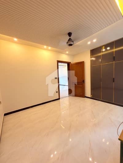 5 Marla Modren Brand New House For Sale! 5 Marla Modren Brand New House For Sale!