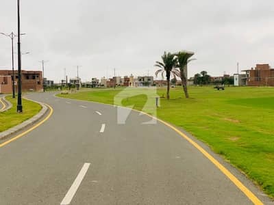 ایڈن آچرڈ فیصل آباد میں 7 مرلہ رہائشی پلاٹ 1.54 کروڑ میں برائے فروخت۔