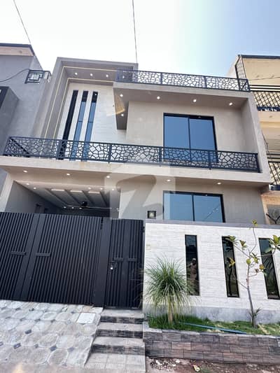 6 Marla Beautiful Double Storey House for Sale in Bani Gala, Islamabad
