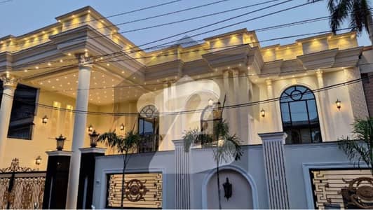 HOT DEAL-7-Bed Designer Luxury House in Prime SAEED COLONY Location | Fully Renovated