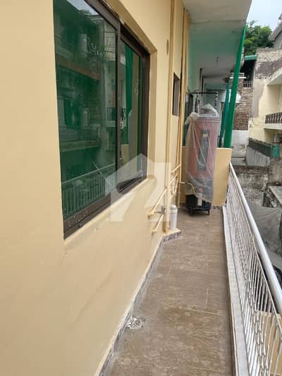 G. 10/4 UPPER PORTION AVAILABLE FOR RENT.