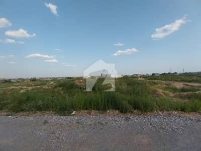 Ideal location plot for sale