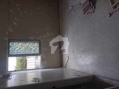 120/yard 1+3 bedroom house for rent ph 8