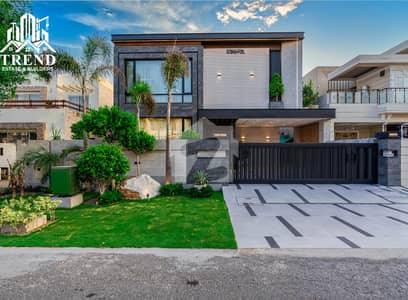 1 KANAL DESIGN BUNGALOW FOR RENT HOT LOCATION IN PHASE 7