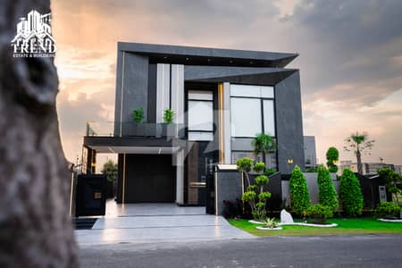 1 KANAL DESIGNER HOUSE FOR RENT NEAR PARK IN PHASE 7