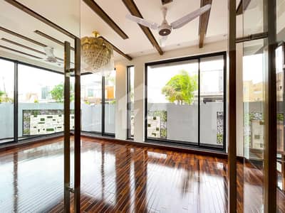 10 MARLA LIKE BRAND NEW DESIGNER HOUSE FOR RENT