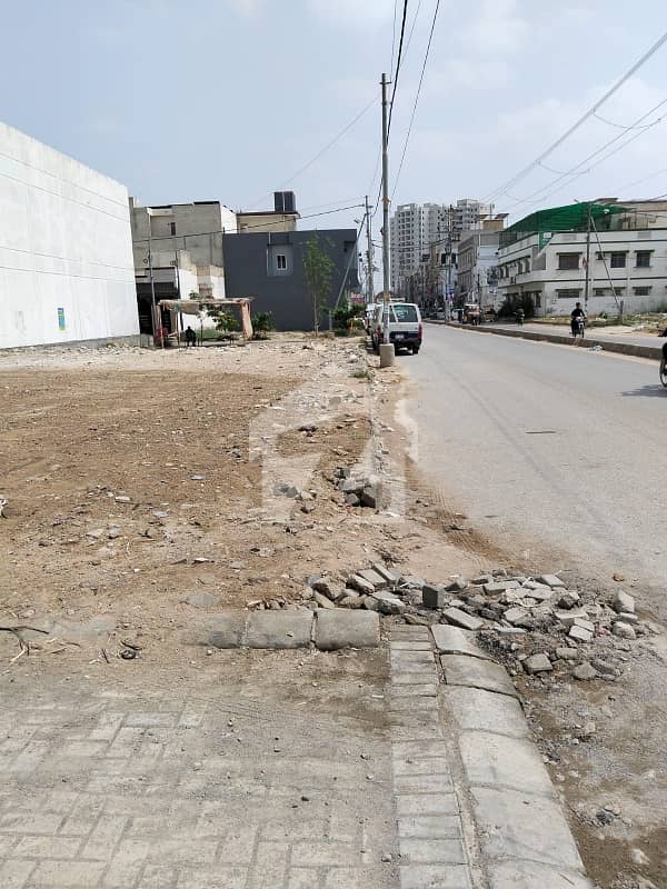 Corner Main 60 Feet Road Corner Main 60 Feet Road