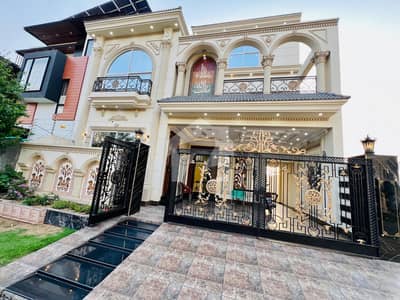 ایل ڈی اے ایوینیو لاہور میں 6 کمروں کا 10 مرلہ مکان 3.25 کروڑ میں برائے فروخت۔ ایل ڈی اے ایوینیو لاہور میں 6 کمروں کا 10 مرلہ مکان 3.25 کروڑ میں برائے فروخت۔
