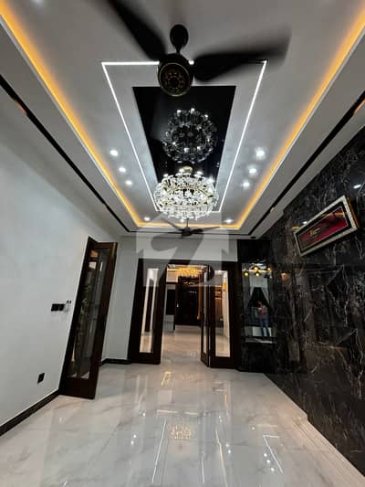 10 Marla Luxury House For Rent In LDA Avenue One