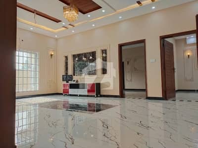 1 kanal upper portion for rent in NFC 1