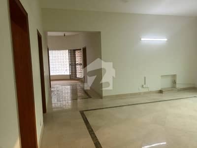 01 KANAL DESIGNER LUXURY UPPER PORTION AVAILABLE FOR RENT 01 KANAL DESIGNER LUXURY UPPER PORTION AVAILABLE FOR RENT