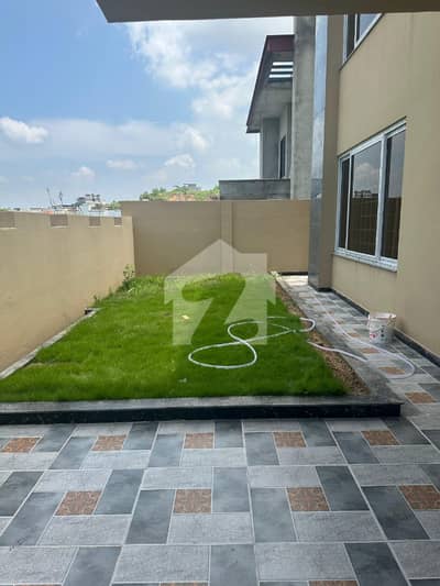 6 Bedrooms 1 Kanal House For Sale In Dha 5 6 Bedrooms 1 Kanal House For Sale In Dha 5