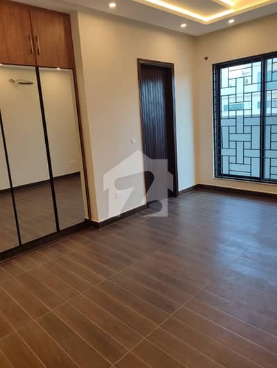 Upper Portion For rent In DHA Phase 6 Lahore Upper Portion For rent In DHA Phase 6 Lahore