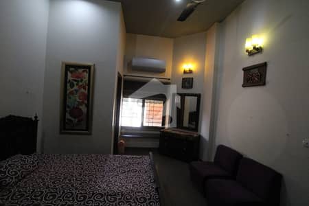 DHA Phase 3, 1 Kanal, Fully Furnished Bedroom For Rent. Original Pictures Attached. ONLY FOR MALE