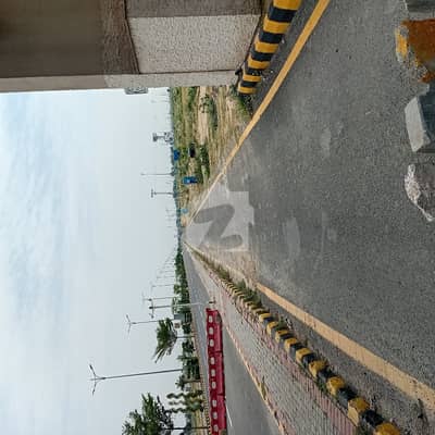 ڈی ایچ اے فیز9 پریزم - بلاک اے ڈی ایچ اے فیز9 پریزم,ڈی ایچ اے ڈیفینس,لاہور میں 1 کنال رہائشی پلاٹ 3.05 کروڑ میں برائے فروخت۔