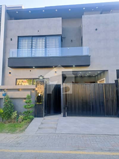 5 Marla Facing Park House For Sale In Dream Gardens