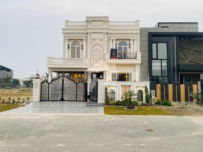 10 Marla Luxurious Beautiful House for Sale DHA Phase 7, Lahore 10 Marla Luxurious Beautiful House for Sale DHA Phase 7, Lahore