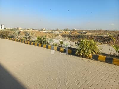 پورٹ قاسم بِن قاسم ٹاؤن,کراچی میں 48 کنال صنعتی زمین 75.0 کروڑ میں برائے فروخت۔