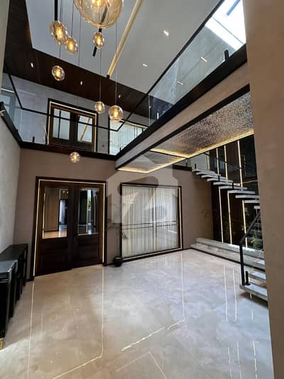 1 KANAL DESIGNER HOUSE FOR SALE