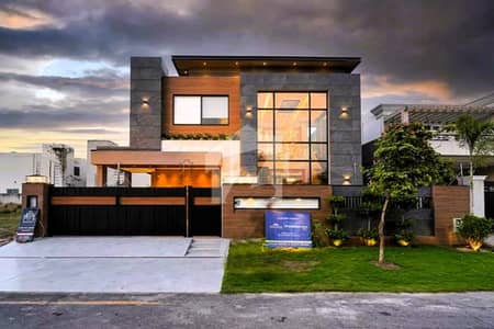 Near Mcdonald's Fully Furnished 1 Kanal Most Beautiful Luxury Bungalow for Sale