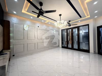 10 Marla Brand New Luxury Modern House for Sale in Paragon City Prime Location Near Park