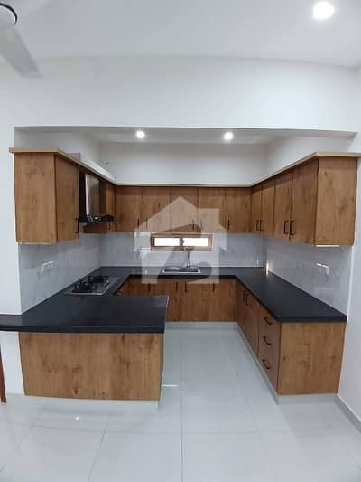 phase 7 ext 1100 sqft Appartment for rent