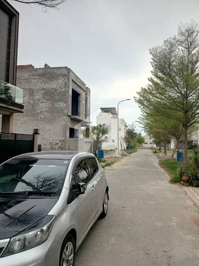 ڈی ایچ اے فیز9 پریزم - بلاک سی ڈی ایچ اے فیز9 پریزم,ڈی ایچ اے ڈیفینس,لاہور میں 1 کنال رہائشی پلاٹ 2.45 کروڑ میں برائے فروخت۔ ڈی ایچ اے فیز9 پریزم - بلاک سی ڈی ایچ اے فیز9 پریزم,ڈی ایچ اے ڈیفینس,لاہور میں 1 کنال رہائشی پلاٹ 2.45 کروڑ میں برائے فروخت۔