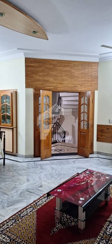 1 Kanal Used Solid Construction House For Sale In DHA phase 1 Sector A 1 Kanal Used Solid Construction House For Sale In DHA phase 1 Sector A