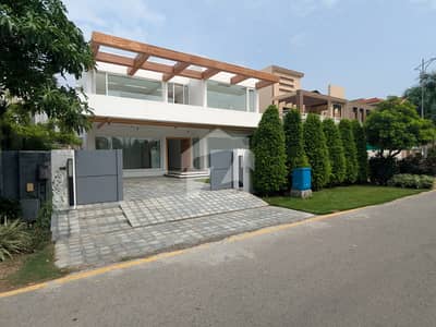 MAZHAR MUNIR NEW ULTRA MODERN LAVISH BUNGALOW FOR SALE IN DHA PHASE 8 MAZHAR MUNIR NEW ULTRA MODERN LAVISH BUNGALOW FOR SALE IN DHA PHASE 8