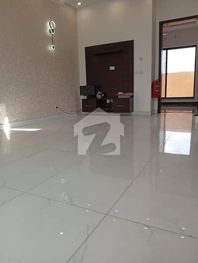 ڈی ایچ اے فیز 5 ڈیفنس (ڈی ایچ اے),لاہور میں 3 کمروں کا 8 مرلہ مکان 1.5 لاکھ میں کرایہ پر دستیاب ہے۔ ڈی ایچ اے فیز 5 ڈیفنس (ڈی ایچ اے),لاہور میں 3 کمروں کا 8 مرلہ مکان 1.5 لاکھ میں کرایہ پر دستیاب ہے۔