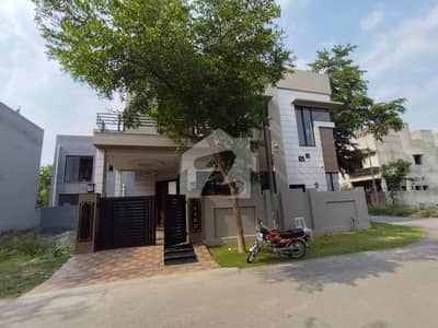 5 Marla Brand New Full House Available For Rent In DHA 5 Marla Brand New Full House Available For Rent In DHA