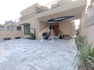 ڈی ایچ اے فیز 2 ڈیفنس (ڈی ایچ اے),لاہور میں 6 کمروں کا 1 کنال مکان 6.12 کروڑ میں برائے فروخت۔