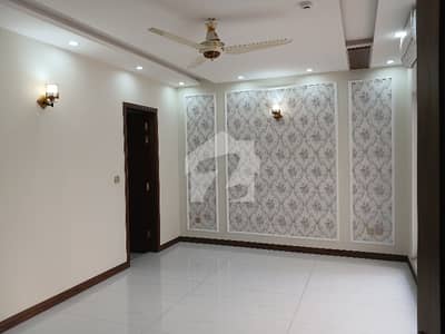 BIG ELEVATION LIKE ONE KANAL NEW MODERN NEAR PARK HOUSE FOR SALE