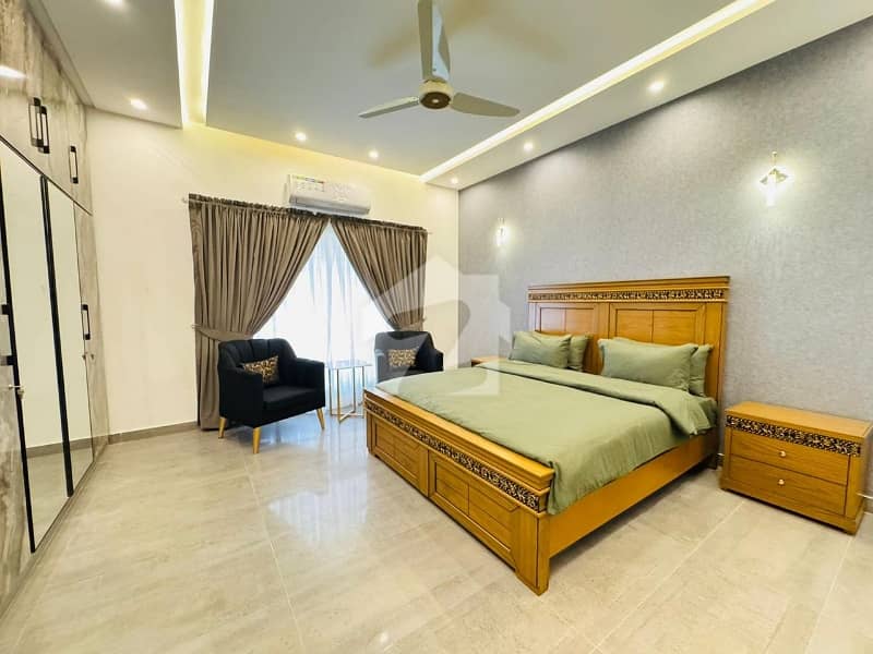 ONE KANAL WITH BASEMENT NEW STYLISH NEAR PACKEGES MALL OWNER BIULD DHA ...