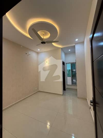 Beautiful New House For Sale In G-11 Beautiful New House For Sale In G-11