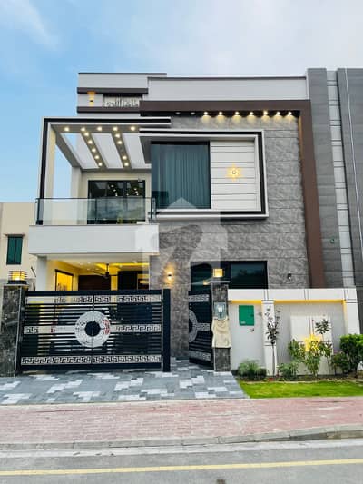 بحریہ ٹاؤن فیز 8 بحریہ ٹاؤن راولپنڈی,راولپنڈی میں 5 کمروں کا 7 مرلہ مکان 2.5 کروڑ میں برائے فروخت۔ بحریہ ٹاؤن فیز 8 بحریہ ٹاؤن راولپنڈی,راولپنڈی میں 5 کمروں کا 7 مرلہ مکان 2.5 کروڑ میں برائے فروخت۔