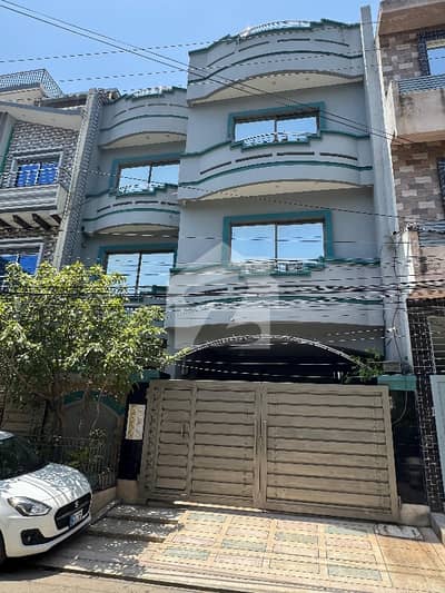 ڈھوک کشمیریاں راولپنڈی میں 9 کمروں کا 8 مرلہ مکان 7.5 کروڑ میں برائے فروخت۔ ڈھوک کشمیریاں راولپنڈی میں 9 کمروں کا 8 مرلہ مکان 7.5 کروڑ میں برائے فروخت۔
