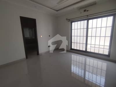 DHA Phase 6.1kanal Brand New Upper Portion For Rent