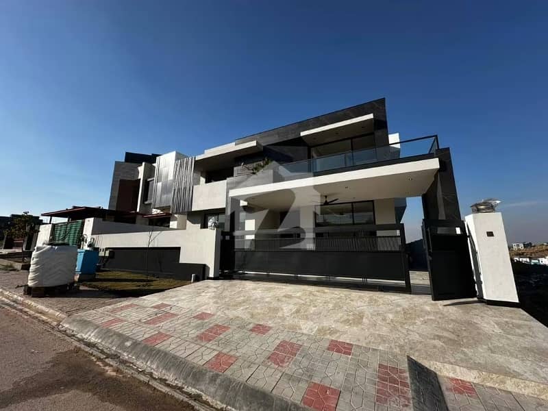 PHASE 5 FOR RENT. 1KANAL FULL HOUSE PHASE 5 FOR RENT. 1KANAL FULL HOUSE
