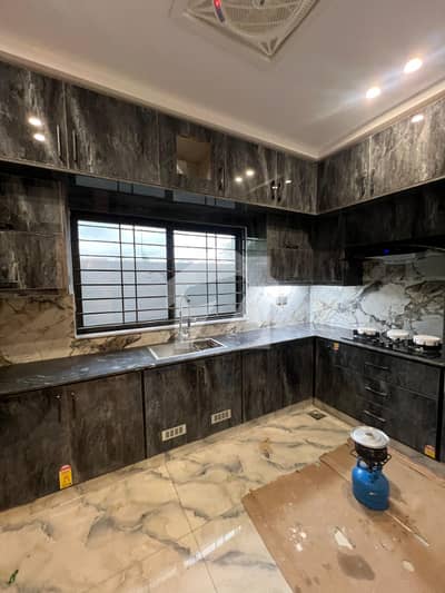 D-12 Islamabad 10Marla Ground Portion For Rent 3bed With Washroom Drawing Dining Room Tv Lounge Kitchen Parking Gas Electric Meter Separate