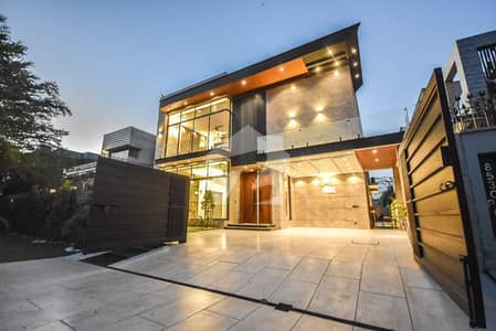 Prime Location 1 Kanal Luxury Bungalow For Sale | DHA Phase 6 | Demand: PKR 9.75 Crore
